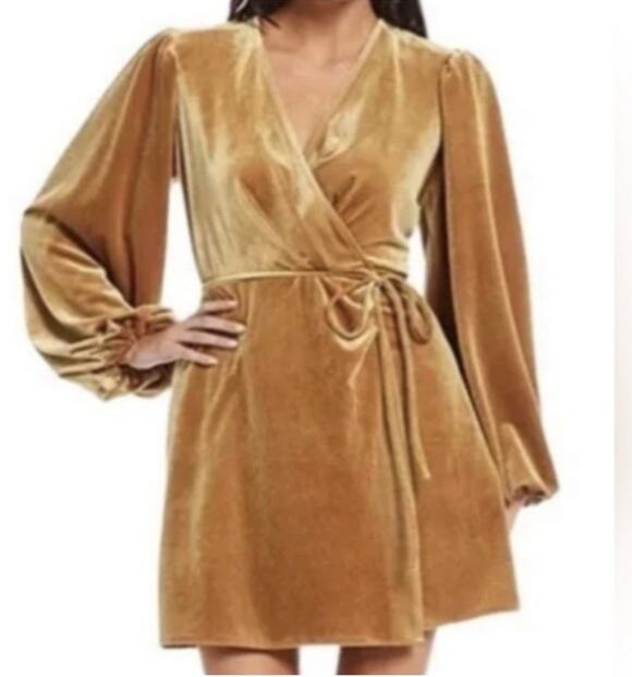Gianni Bini Dresses & Skirts - Gianni Bini Velvet Wrap Dress XS Marigold Long Sleeve Mini NWT MSRP $139